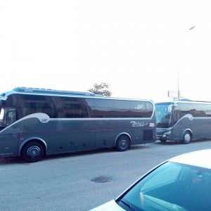 Alquiler autobús 15 personas: despedidas de soltero